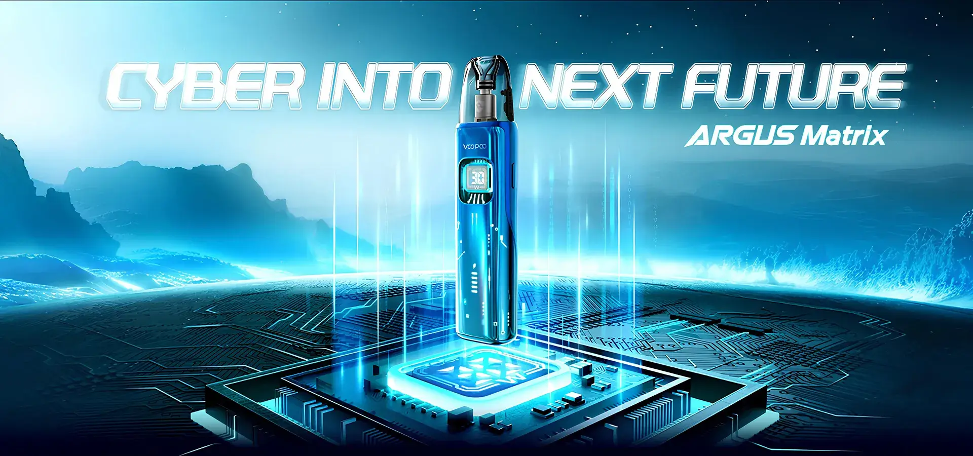 VOOPOO ARGUS Matrix 阿格斯 Matrix 電子煙主機細節特寫。透明外殼設計展示內部晶片結構與側邊螢幕,清晰顯示目前的 30W 輸出功率與電池電量條。