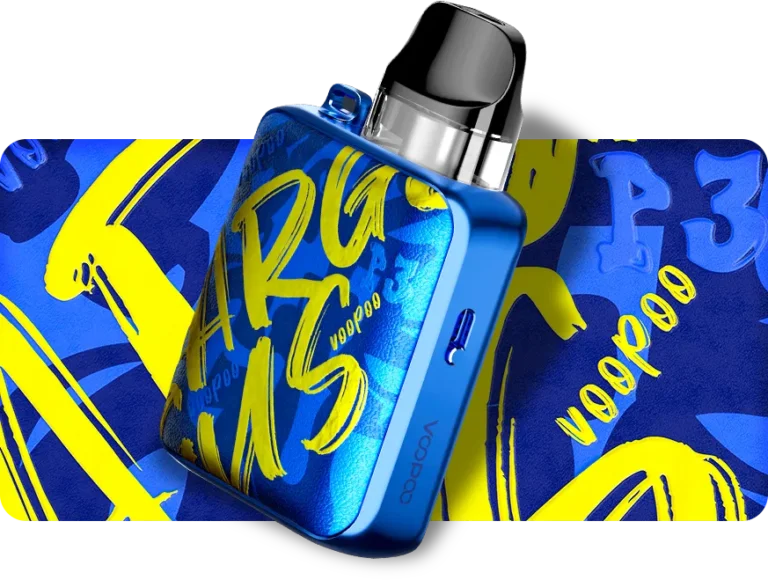 台灣電子煙「主機/煙桿」分類形象圖，展示 VOOPOO Argus P1 藍色塗鴉款小煙主機。代表商城匯聚 RELX、OXVA 等全球頂尖品牌的高性能換彈式設備。