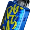 VOOPOO Argus P3 藍色塗鴉款標準白底圖，側面微視角展示機身金屬邊框厚度，以及亮起的彩色觸控螢幕 UI 介面。